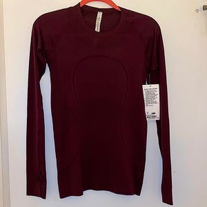 NEW Lululemon Swiftly Tech LS Crew (Size 6)